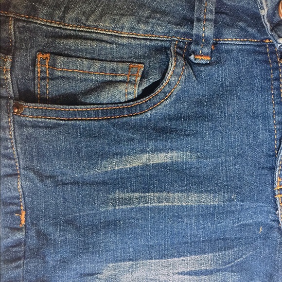 Small Girl/Woman Jean shorts - Picture 7 of 8